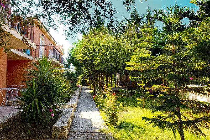 Olive Grove Studios&Apartments Svoronata Exterior foto